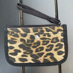 Lands’ End Canvas Wristlet Leopard NEW